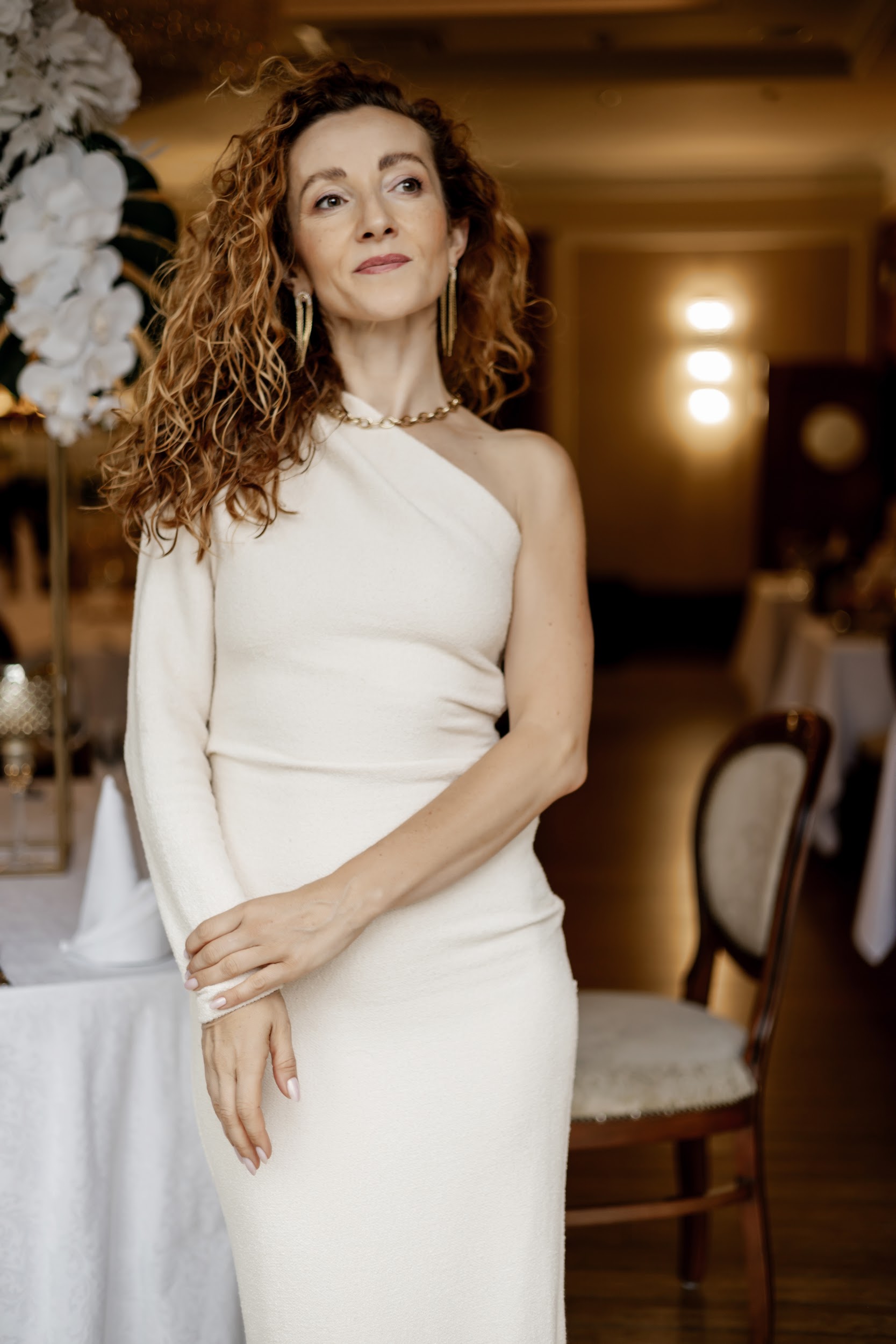 Ewa Rogala w ciepłym świetle